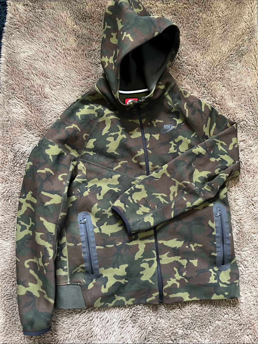 Nike Tech Jacket in Camo